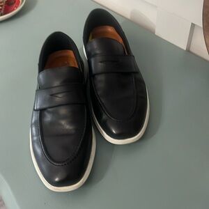 Wolf and Shepherd crossover loafer size 11. Gently used. Nordstrom.